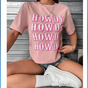 NEW Western Howdy Graphic Coastal Cowgirl Tshirt in Pink Size Small/4